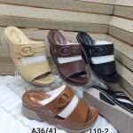 صنادل حريمي ضحم