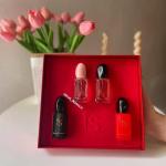 عطور متنوعة تجمع بين انتعاش الزهور وعمق الأخشاب الدافئة. 🌸🪵